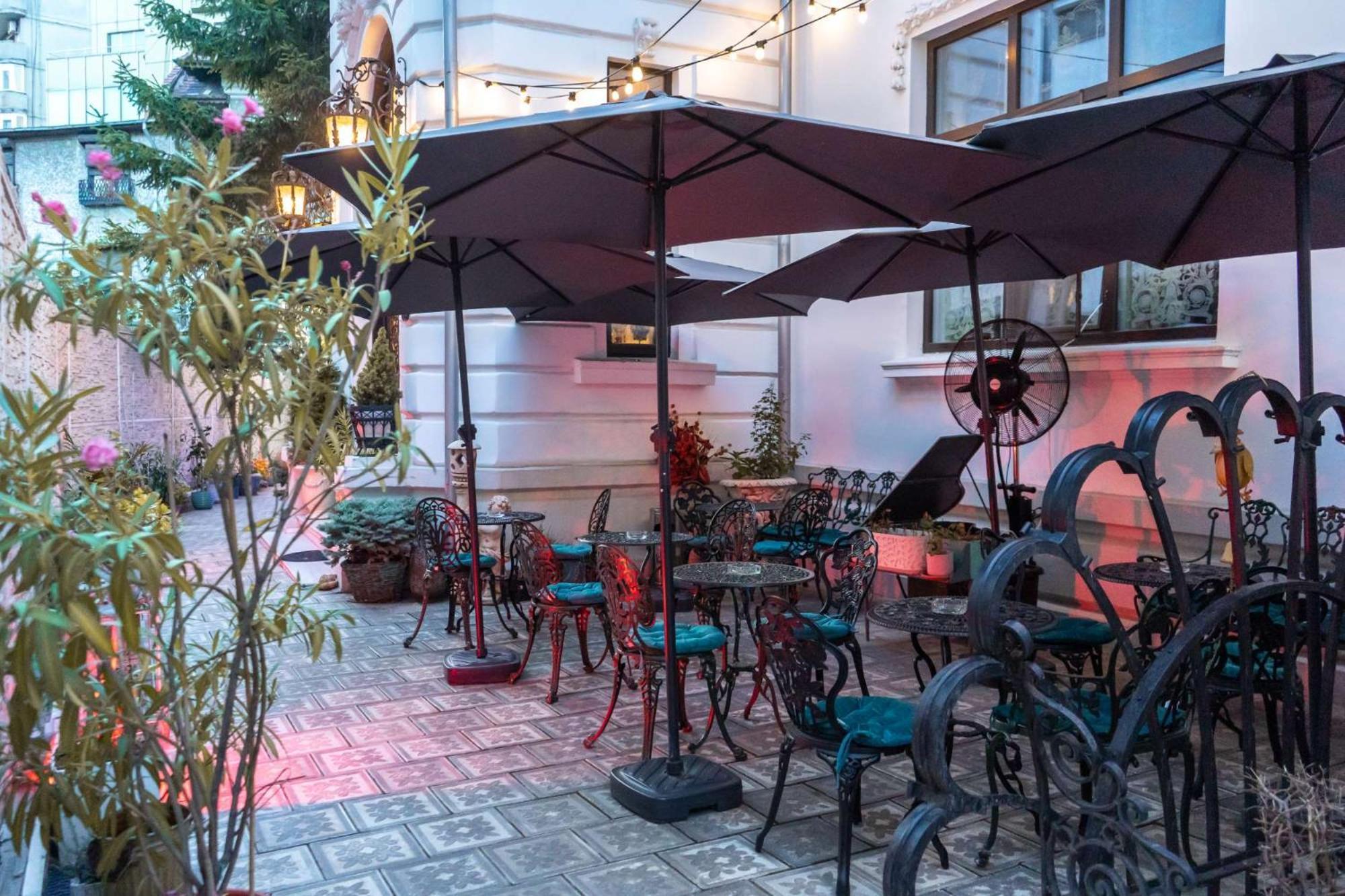 Conacul Coroanei Luxury Boutique Hotel Bucharest Exterior photo