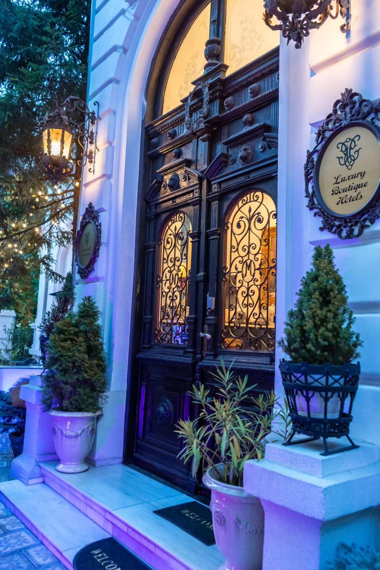 Conacul Coroanei Luxury Boutique Hotel Bucharest Exterior photo