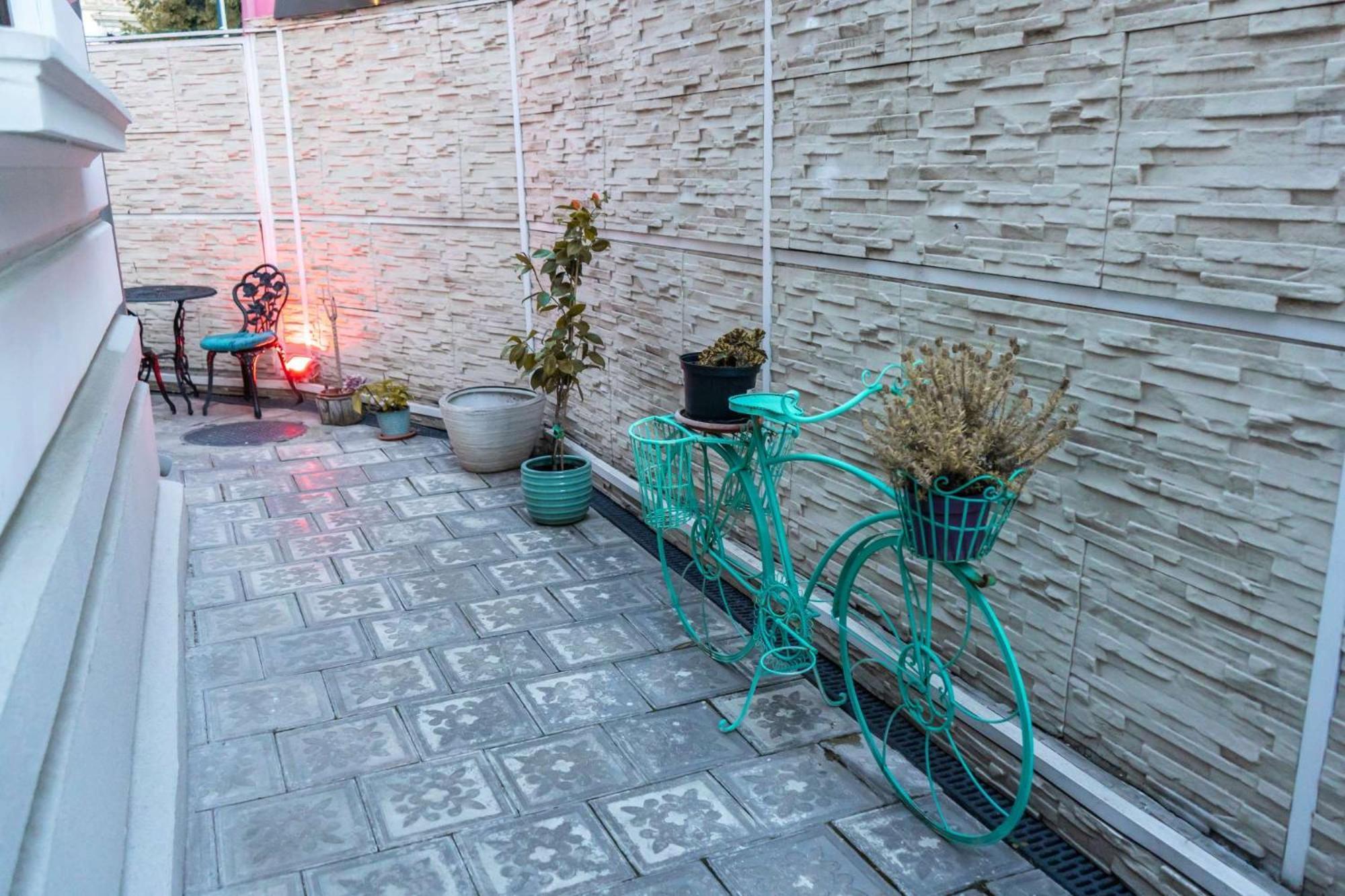 Conacul Coroanei Luxury Boutique Hotel Bucharest Exterior photo