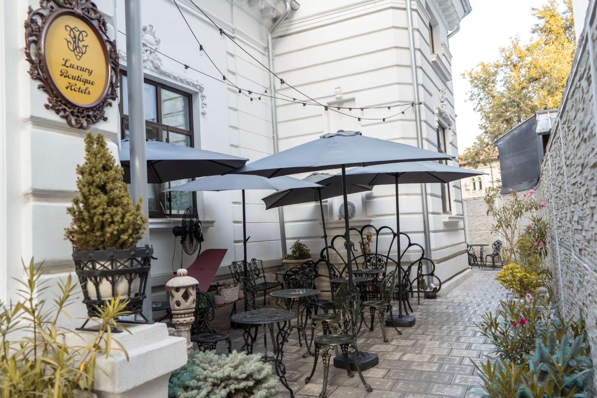 Conacul Coroanei Luxury Boutique Hotel Bucharest Exterior photo