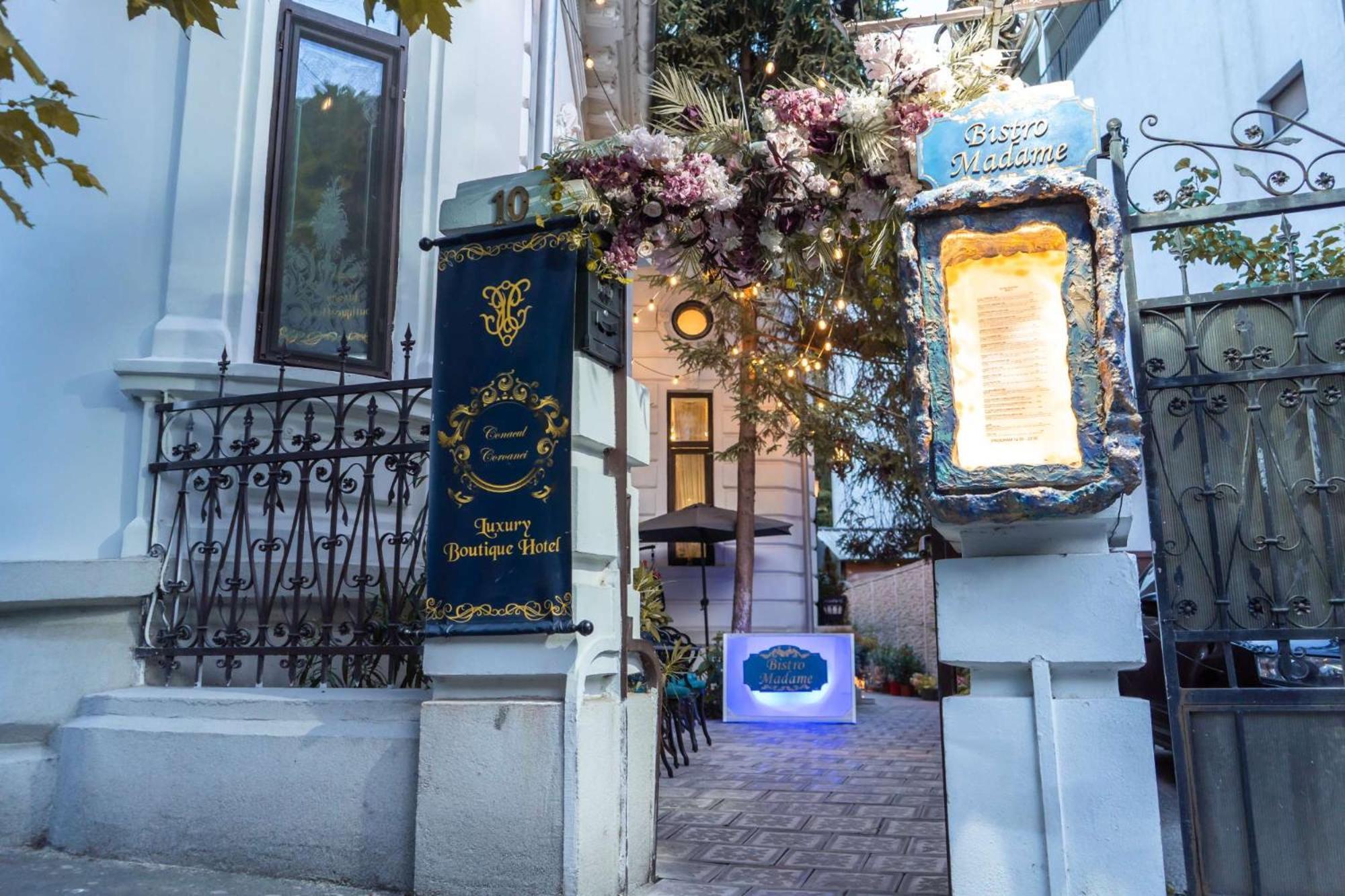 Conacul Coroanei Luxury Boutique Hotel Bucharest Exterior photo